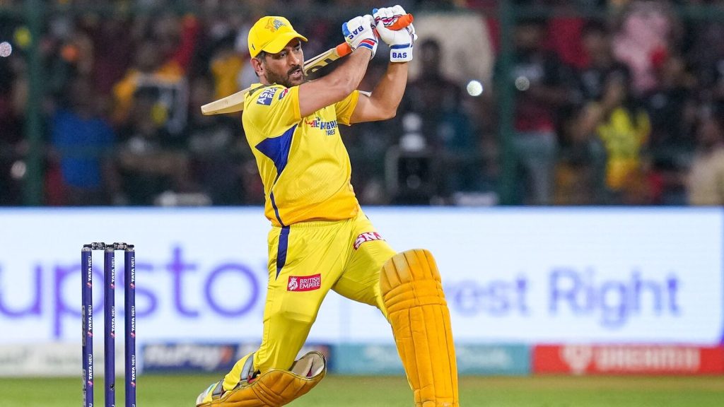 धोनी अपने भविष्य को लेकर सीधे टीम मालिक से बात करेंगे : विश्वनाथन MS Dhoni 1682266132445 168226613 - The News Chakra