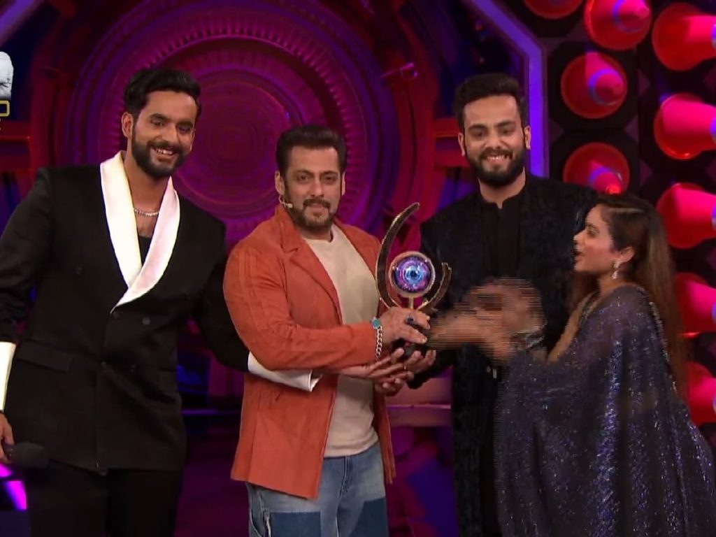 Elvish Yadav wins the Bigg Boss - The News Chakra