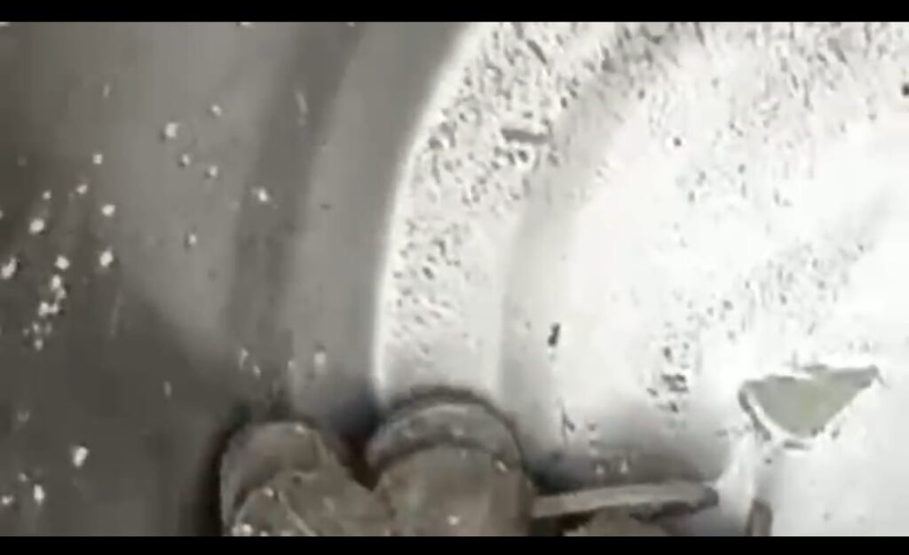 खुदाई में मिल गया मुगलकालीन खजाना , देखने उमड़ पड़ी भीड़ IMG 20250123 WA0033 - The News Chakra